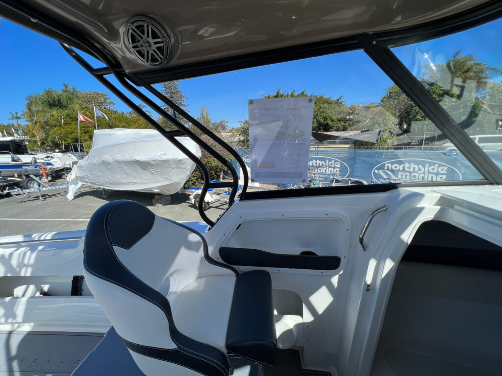 Fisher 640F - Haines Signature Boats